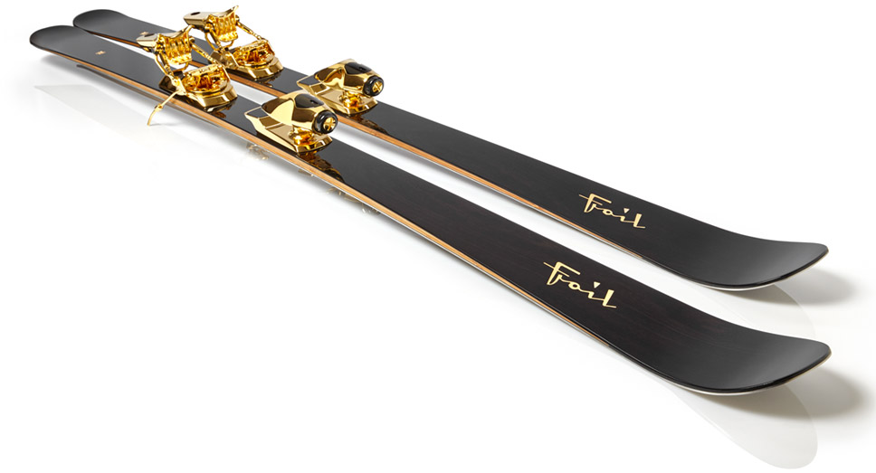 Universiteit Intrekking Ga trouwen Deze set gouden ski's kan je kopen voor $12.000! - Snowchamps